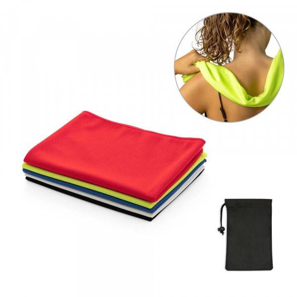 BERNAL. Gerecycled polyester (100% rPET) fitness verkoelende handdoek non-woven zakje